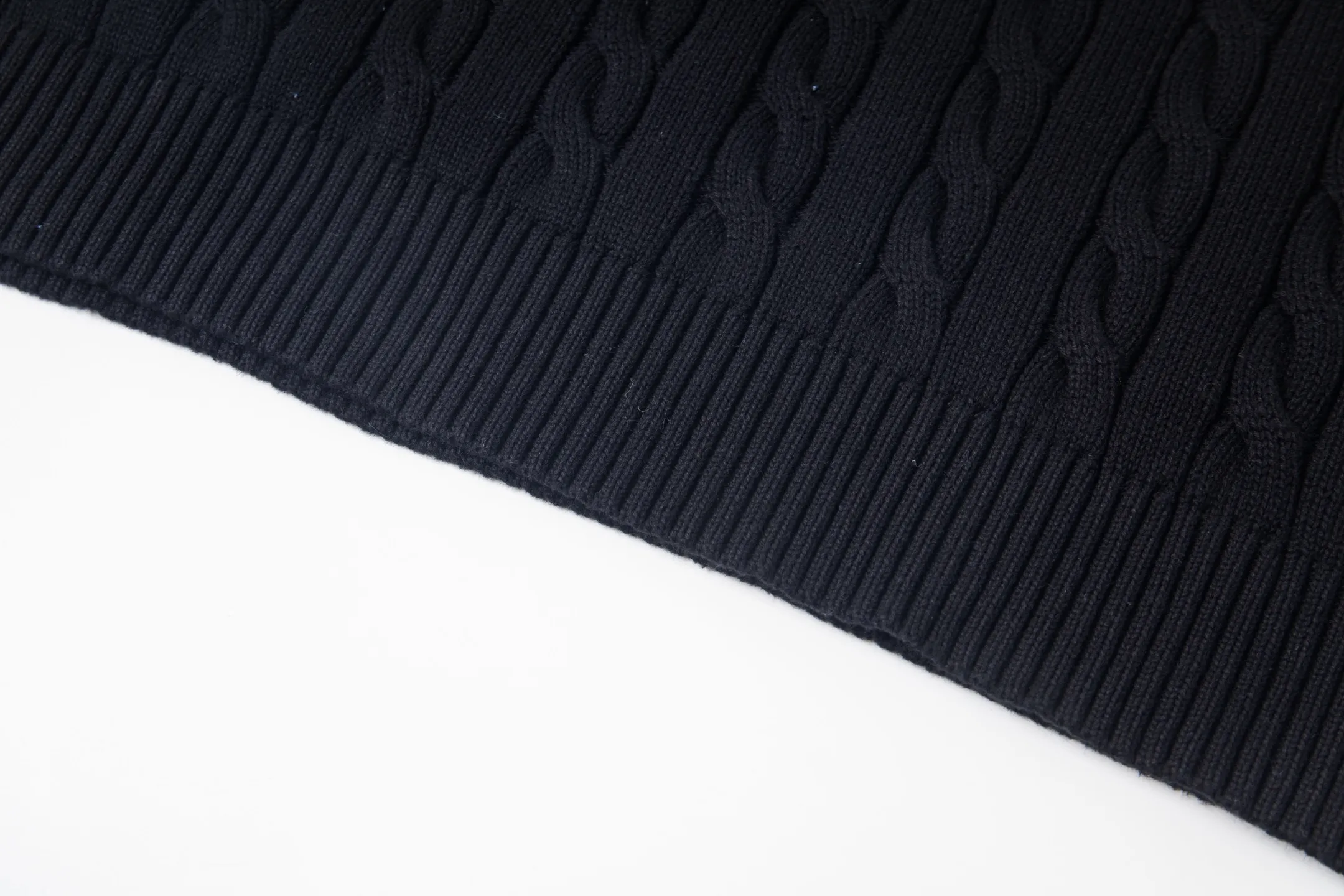 P200 Official website quality Brand: [ RALPH LOUREN ] Fabric: Cotton Technology: Embroidery Code number: S M L XL Color: Black, off-white, navy, khaki, blue, gray